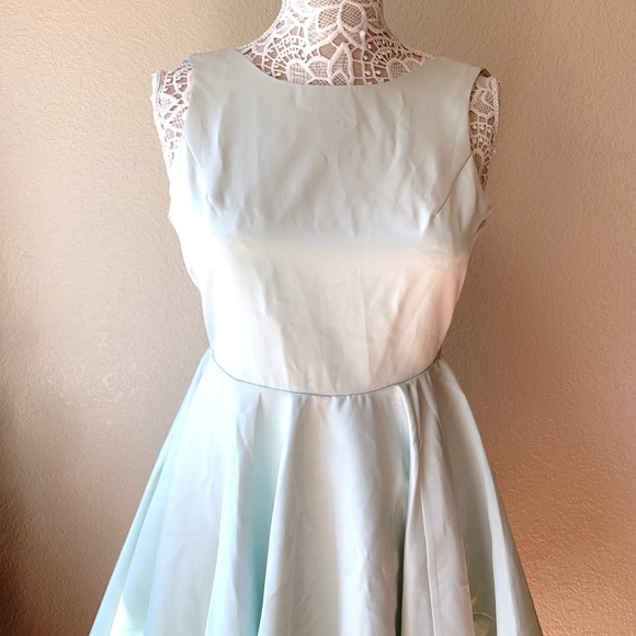 Eleanor Silk Mint Dress - Picture 3 of 6